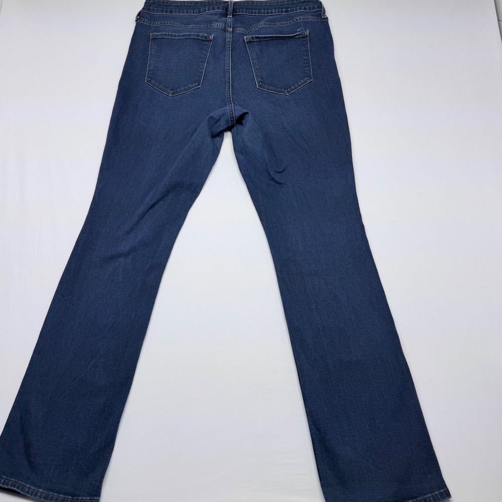 Old Navy Mid-Rise Kicker Boot-Cut Jeans Womens 16 Long Dark Wash Blue Denim - Picture 2 of 9
